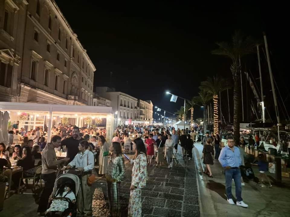 Centro Storico Mare Fuori Villa Brindisi Eksteriør billede
